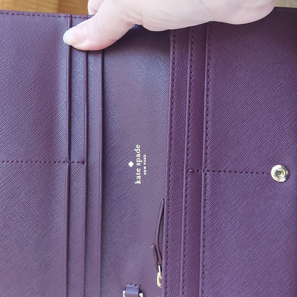 Kate Spade Nwot Saffiano Leather Bifold Wallet with Bow Detail - Picture 2 of 7